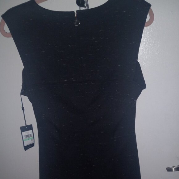 Size 8 pretty Tommy Hilfigure dress - Picture 2 of 5